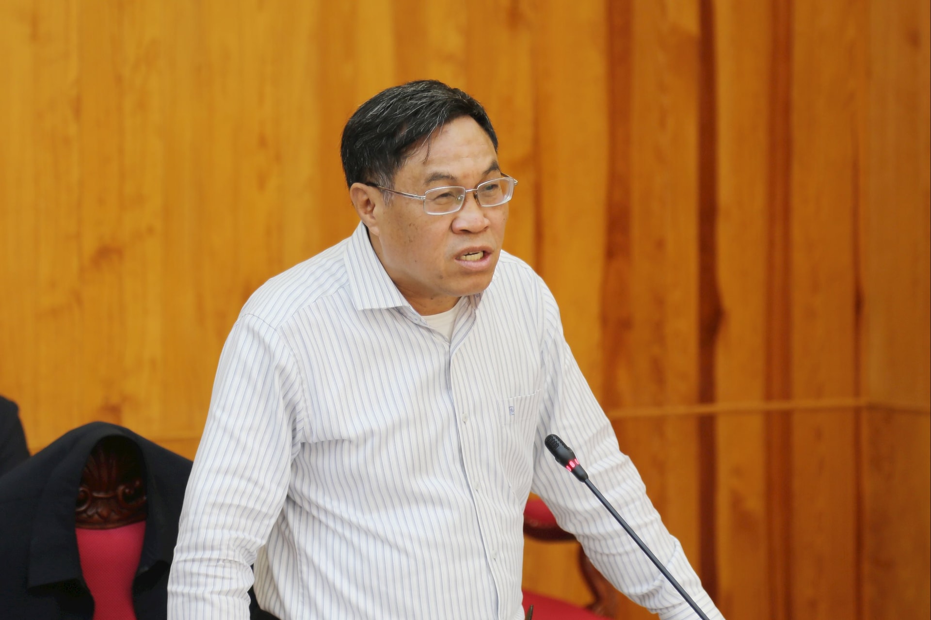 Phó Chủ tịch UBND tỉnh Võ Ngọc Hiệp kiến nghị, cần giải ngân theo tiến độ công trình