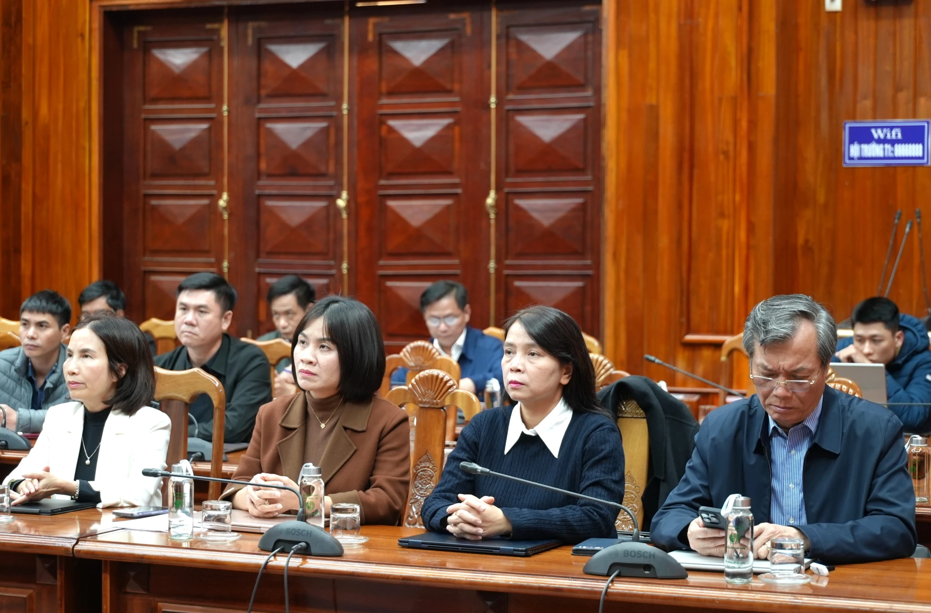 C&aacute;c đại biểu dự phi&ecirc;n họp tại điểm cầu Quảng Trị - Ảnh: Trung Đức