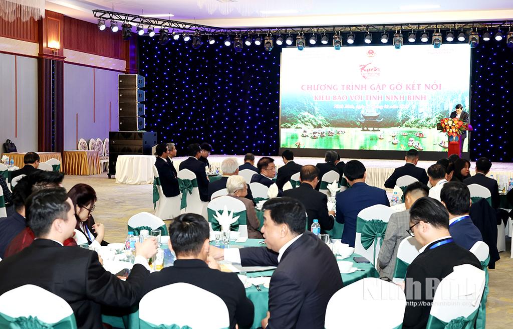 Quang cảnh chương trình gặp gỡ, kết nối kiều bào với tỉnh Ninh Bình năm 2026.