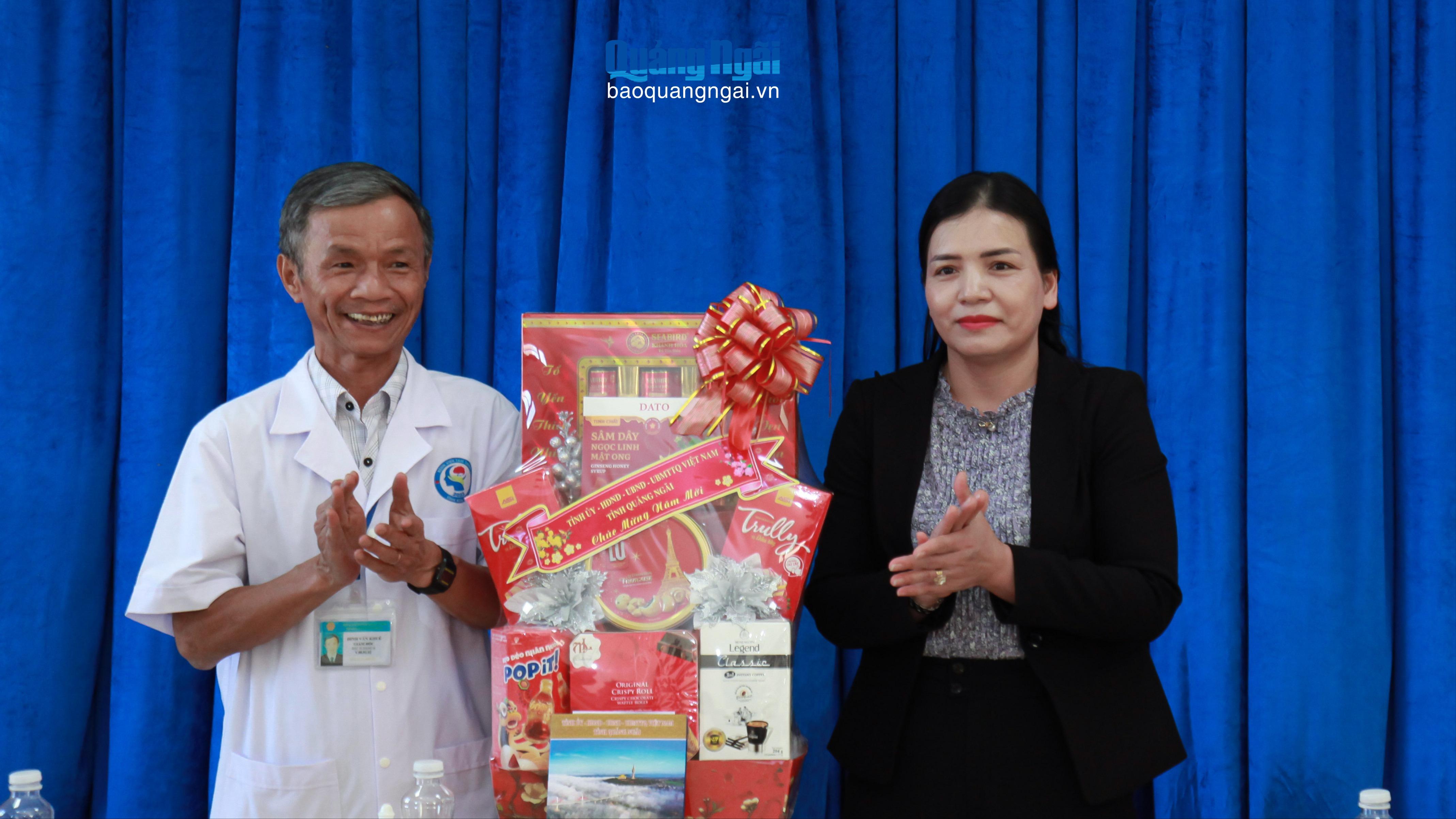 Báo và Phát thanh, Truyền hình Quảng Ngãi