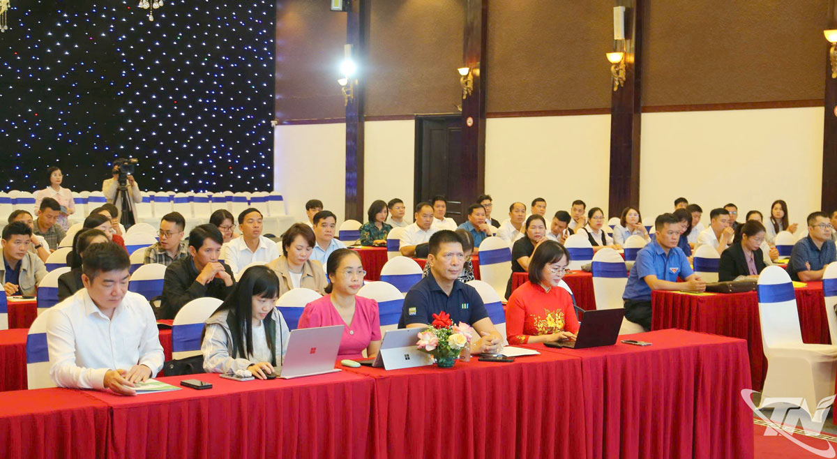 Đại biểu tham dự lớp tập huấn.