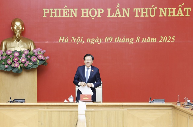 Đồng chí Trần Văn Sơn được bầu làm Bí thư Đảng ủy Văn phòng Chính phủ, nhiệm kỳ 2025-2030- Ảnh 1.