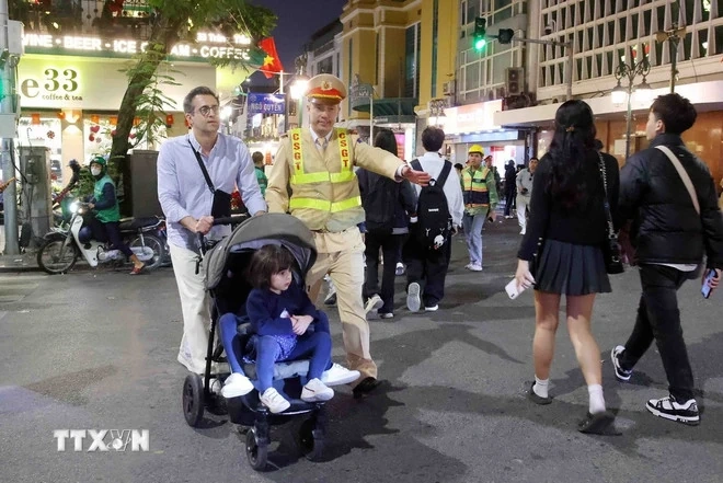 Kh&ocirc;ng kh&iacute; lạnh ảnh hưởng đến v&ugrave;ng n&uacute;i Bắc Bộ, c&oacute; nơi dưới 7 độ C