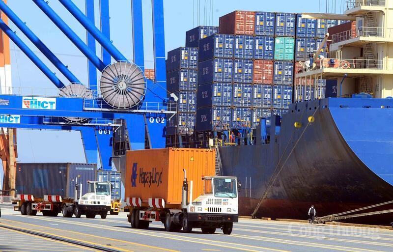 Tháng 1/2026, tổng kim ngạch xuất nhập khẩu Việt Nam - Singapore đạt 4,5 tỷ SGD, tăng 33,9% so với cùng kỳ 2025. Ảnh minh họa.