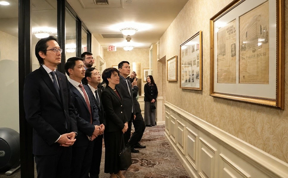 Thăm nơi Bác Hồ từng làm việc tại Boston (Hoa Kỳ) nhân dịp kỷ niệm 136 năm ngày sinh của Người Thăm nơi Bác Hồ từng làm việc tại Boston (Hoa Kỳ) nhân dịp kỷ niệm 136 năm ngày sinh của Người
