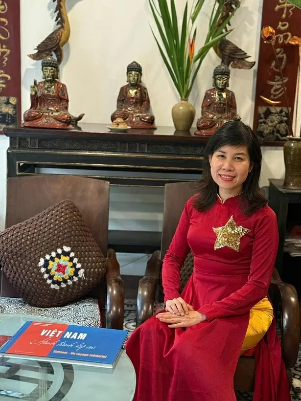 Để các định hướng chiến lược về văn hóa và con người thực sự đi vào cuộc sống Để các định hướng chiến lược về văn hóa và con người thực sự đi vào cuộc sống