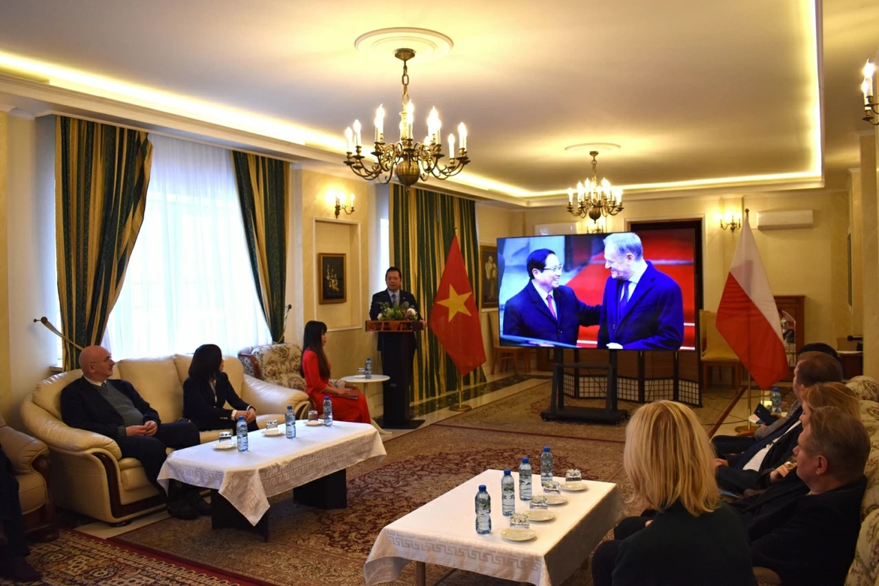 Đại hội lần thứ XIV của Đảng: Đại sứ qu&aacute;n Việt Nam tại Ba Lan tổ chức gặp gỡ b&aacute;o ch&iacute;