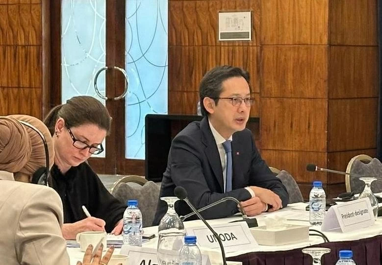 Việt Nam chủ tr&igrave; Hội thảo tham vấn khu vực Trung Đ&ocirc;ng - Bắc Phi về Hội nghị kiểm điểm Hiệp ước kh&ocirc;ng phổ biến vũ kh&iacute; hạt nh&acirc;n lần thứ 11