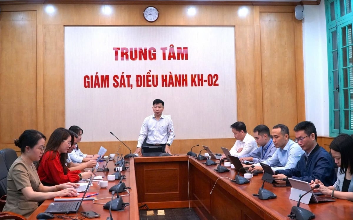 Ông Đào Văn Thành, Phó Cục trưởng Cục Chuyển đổi số - Cơ yếu, Văn phòng Trung ương Đảng phát biểu khai mạc Hội nghị. Ảnh: Dangcongsan.