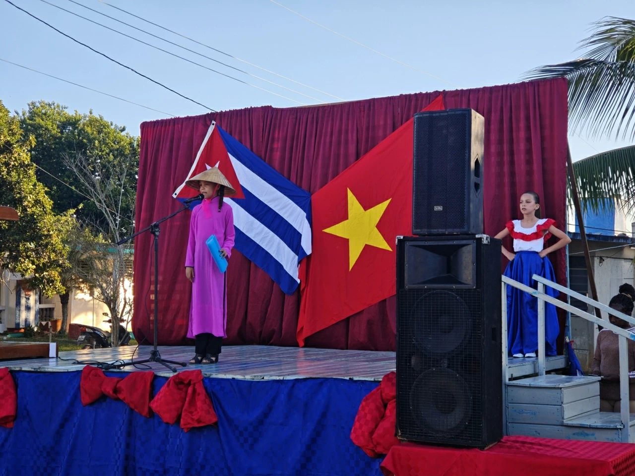Khánh thành Trường Tiểu học do Việt Nam tại trợ tại làng Bến Tre, Cuba Khánh thành Trường Tiểu học do Việt Nam tại trợ tại làng Bến Tre, Cuba