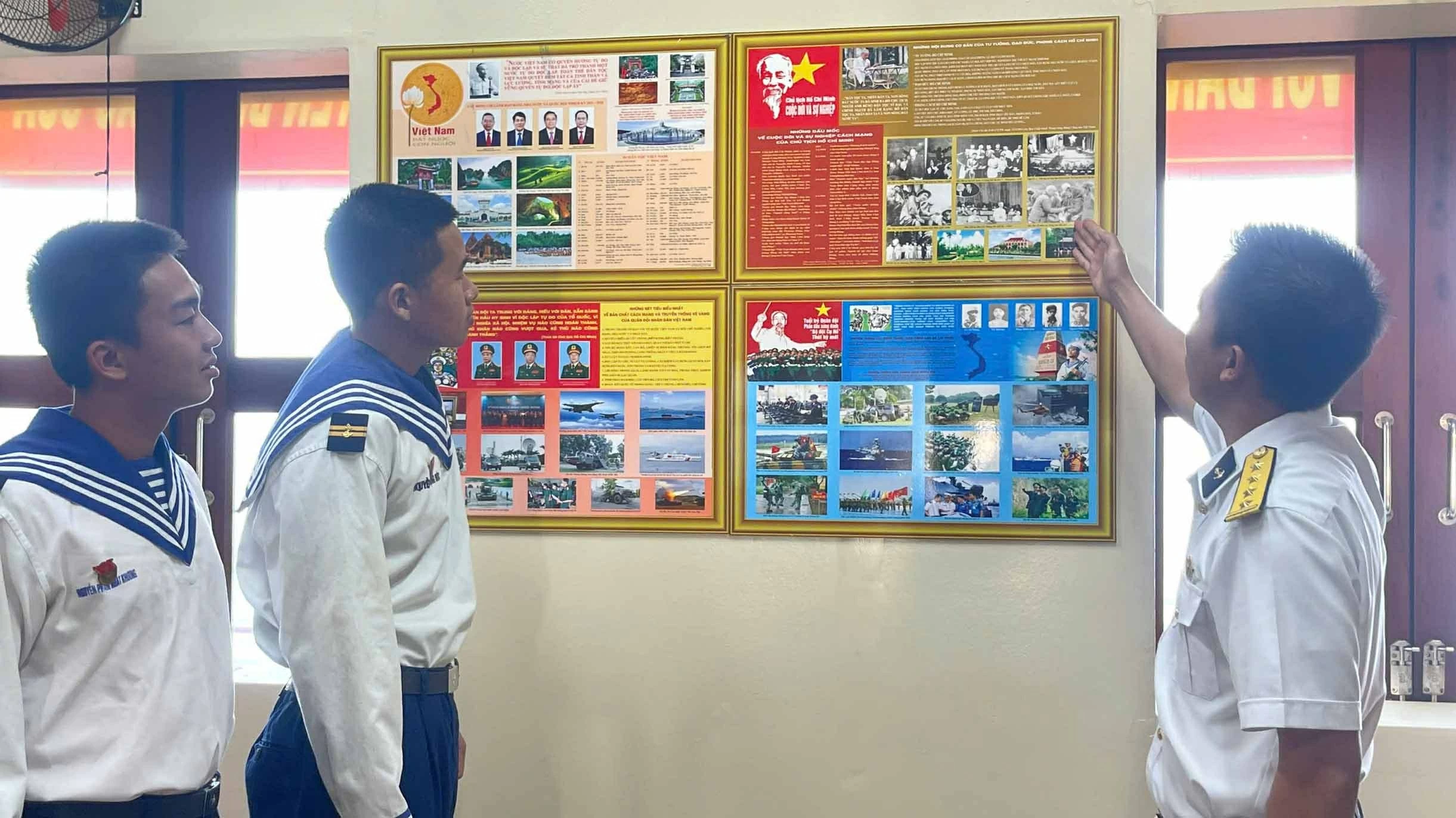 Giữa biển khơi vững tin theo Đảng