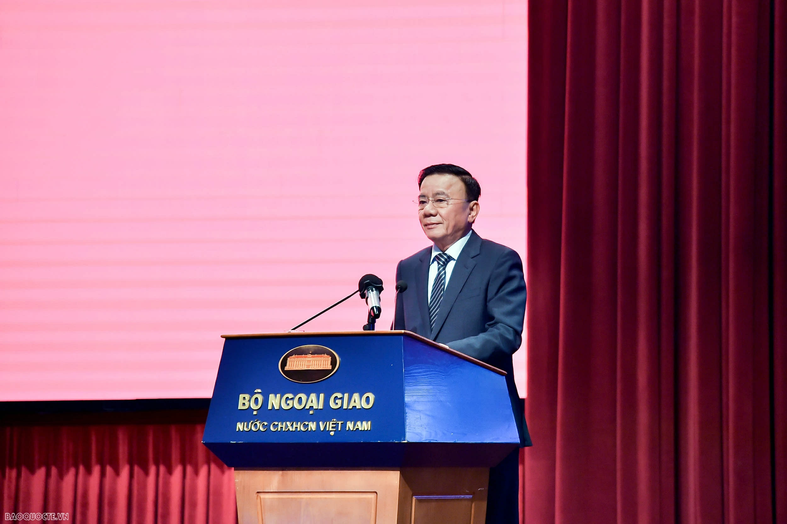 S&aacute;ng nay (30/12), diễn ra Hội nghị tổng kết c&ocirc;ng t&aacute;c đối ngoại nh&acirc;n d&acirc;n năm 2025 v&agrave; phương hướng, nhiệm vụ năm 2026