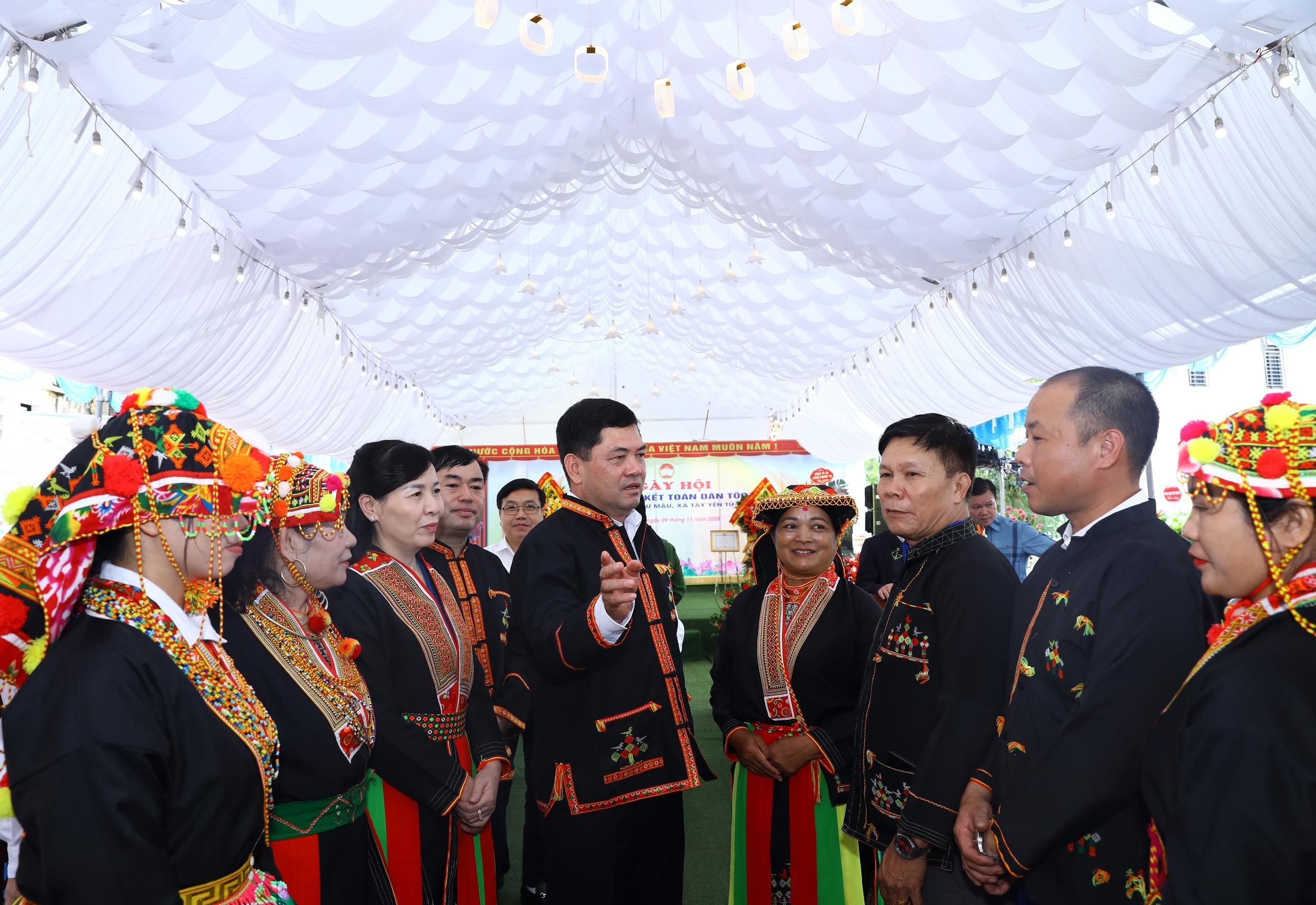 X&acirc;y dựng Bắc Ninh ph&aacute;t triển nhanh, bền vững, trở th&agrave;nh th&agrave;nh phố trực thuộc Trung ương trước năm 2030- Ảnh 4.