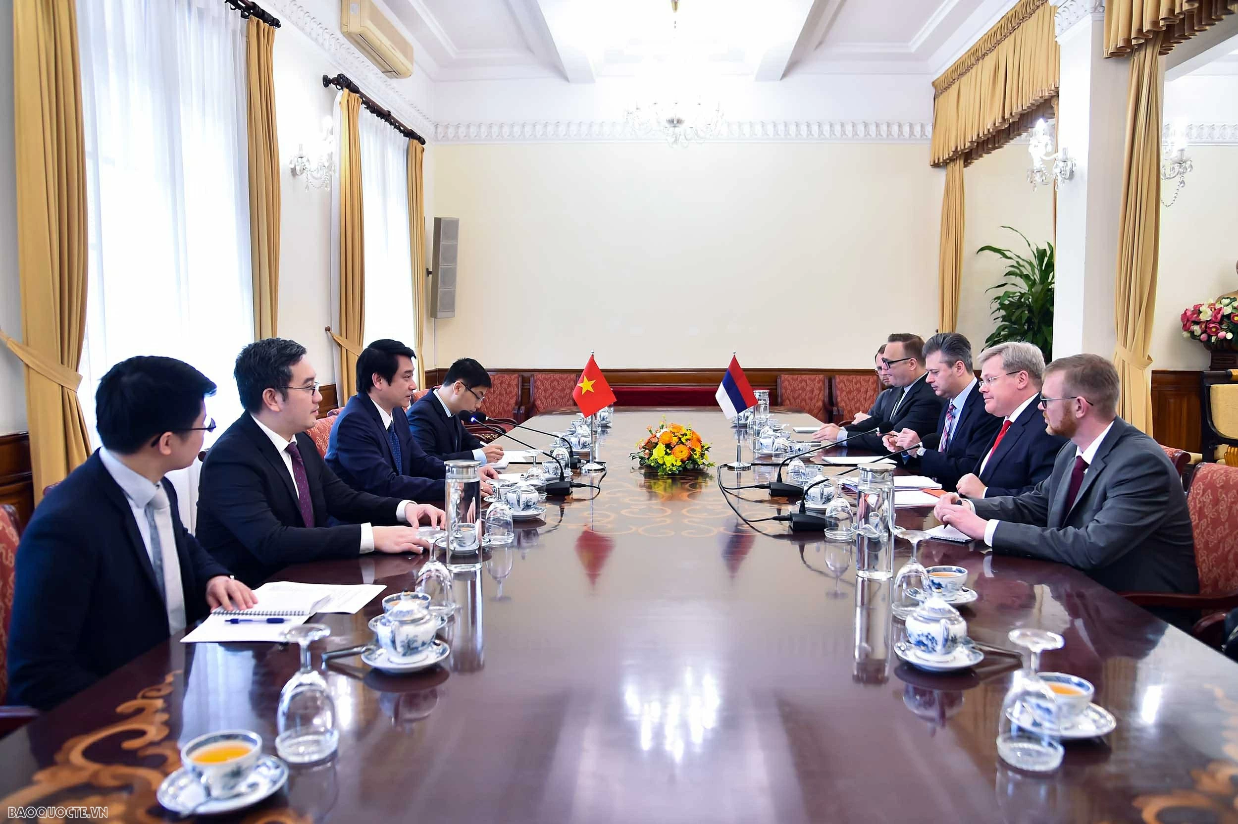 Thứ trưởng Ngoại giao L&ecirc; Anh Tuấn tiếp Vụ trưởng Vụ Kh&ocirc;ng phổ biến v&agrave; kiểm so&aacute;t vũ kh&iacute;, Bộ Ngoại giao Nga