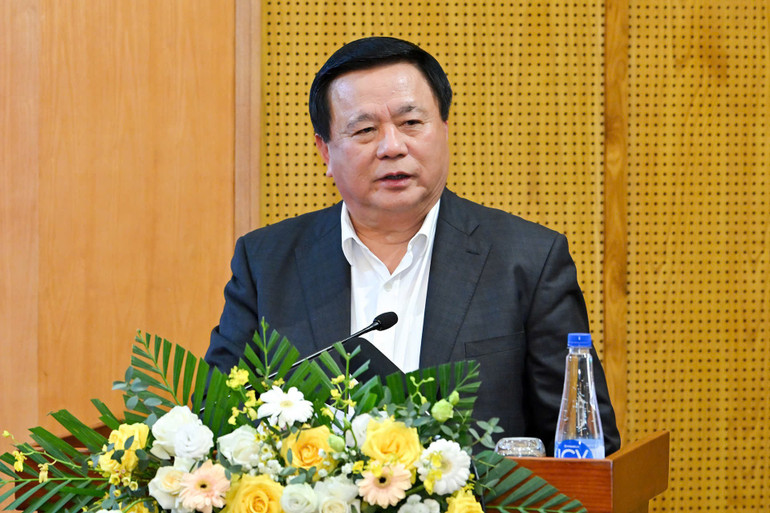 Đồng chí Nguyễn Xuân Thắng phát biểu tại hội nghị. (Ảnh: THỦY NGUYÊN ) dc-nxt.jpg