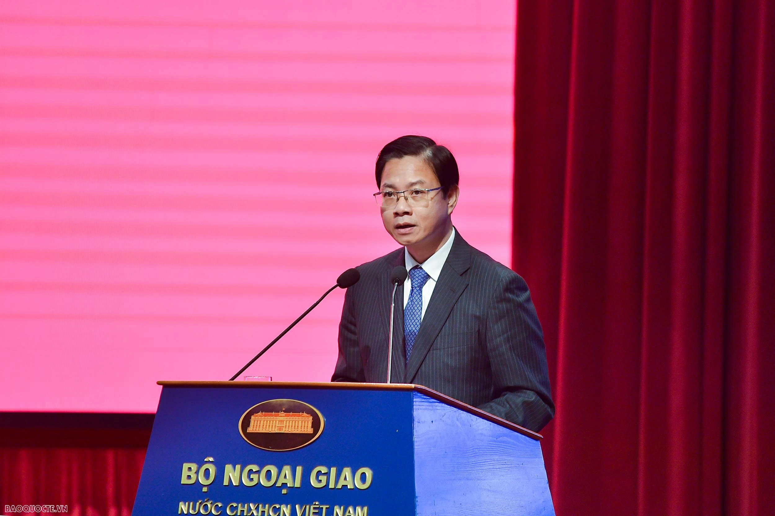 S&aacute;ng nay (30/12), diễn ra Hội nghị tổng kết c&ocirc;ng t&aacute;c đối ngoại nh&acirc;n d&acirc;n năm 2025 v&agrave; phương hướng, nhiệm vụ năm 2026