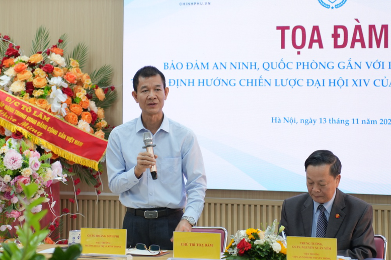 TỔNG THUẬT: Tọa đàm 'Bảo đảm an ninh, quốc phòng gắn với phát triển bền vững trong định hướng chiến lược Đại hội XIV của Đảng'- Ảnh 2.