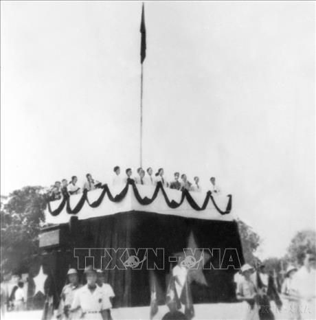 Ch&uacute; th&iacute;ch ảnh