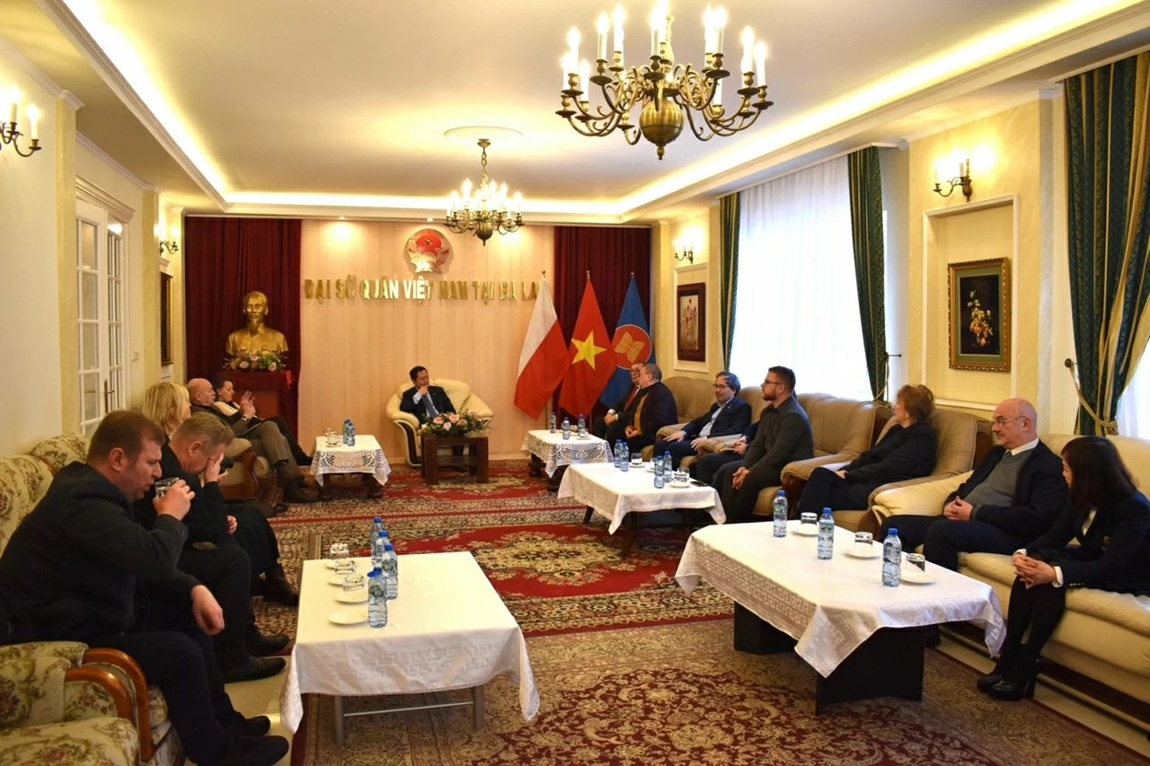 Đại hội lần thứ XIV của Đảng: Đại sứ qu&aacute;n Việt Nam tại Ba Lan tổ chức gặp gỡ b&aacute;o ch&iacute;