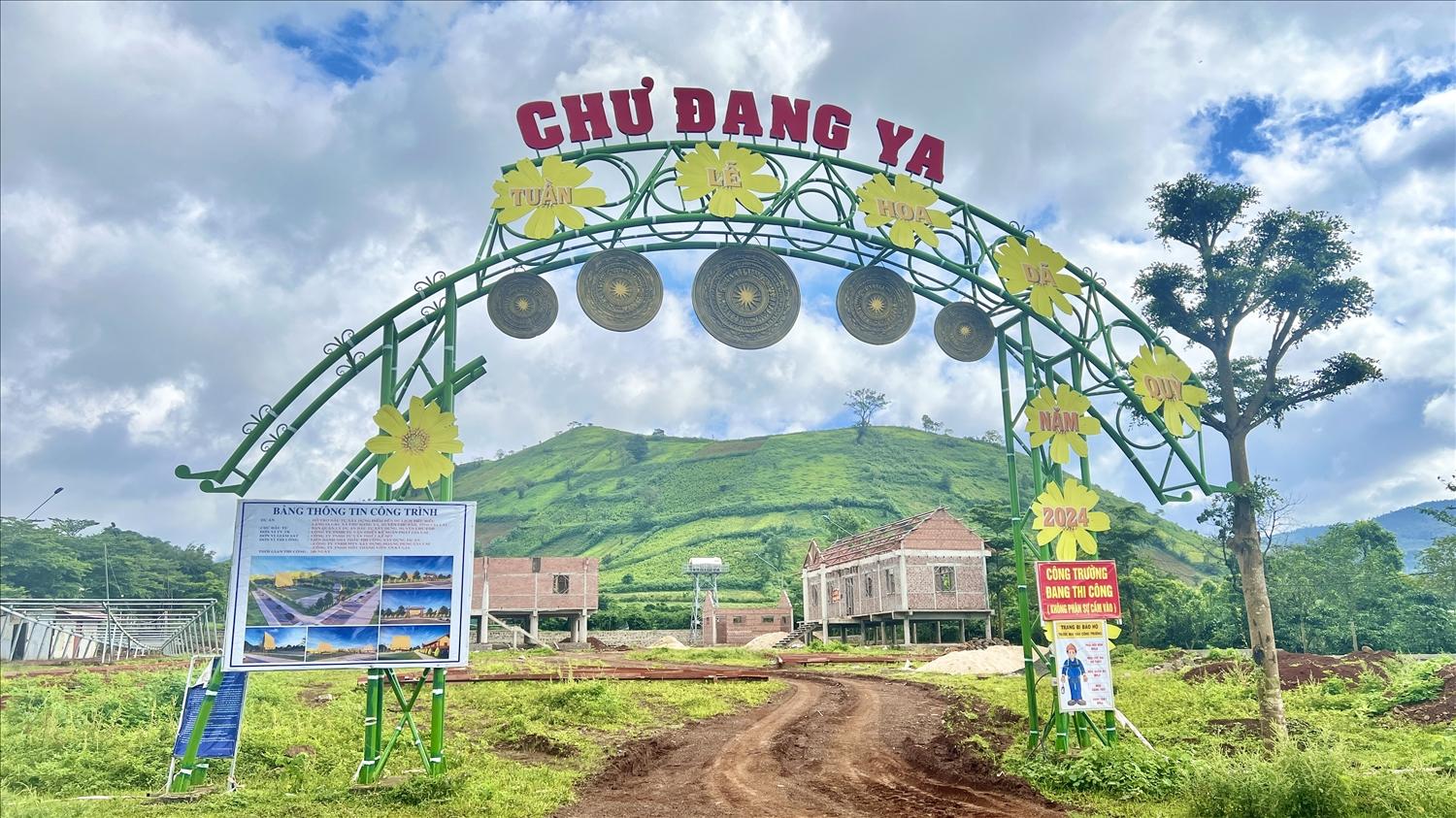 Dự án “Hỗ trợ đầu tư xây dựng điểm đến du lịch tiêu biểu tại làng Ia Gri”, xã Chư Đang Ya tạm dừng thi công Công trình