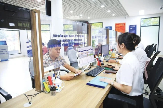 chính quyền địa phương