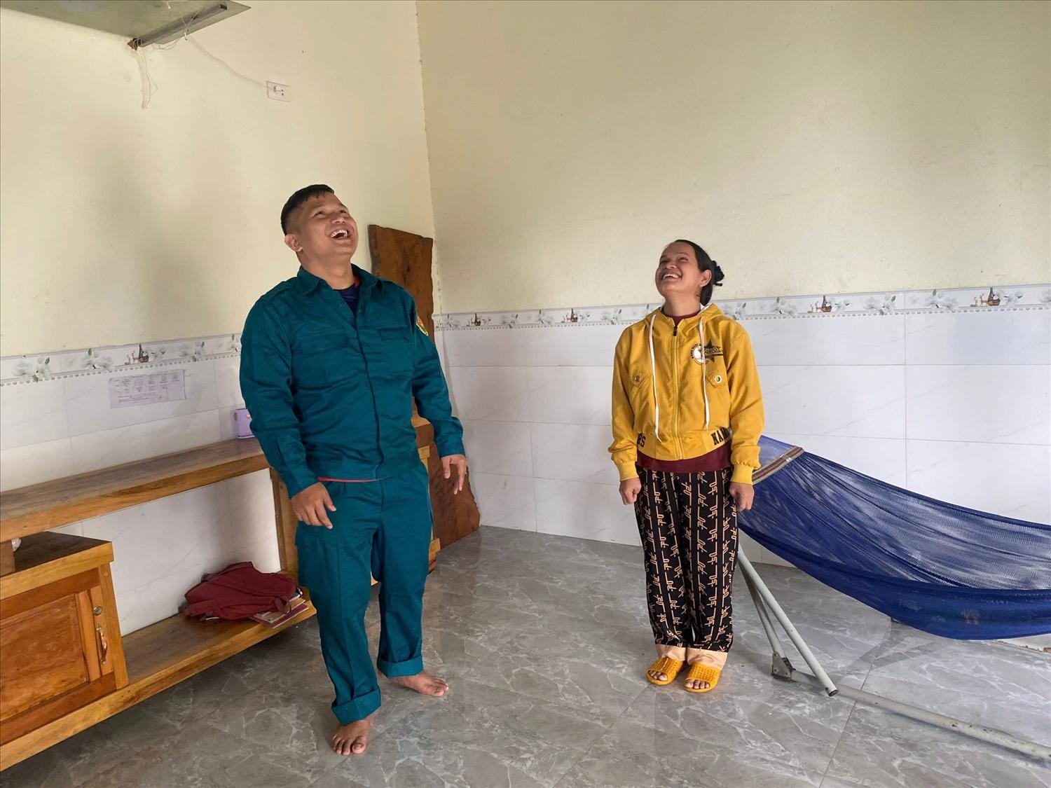 Chị Hồ Thị Bé, xã Trà My, TP. Đà Nẵng được hỗ trợ 60 triệu đồng và vay mượn thêm để xây căn nhà khang trang hơn 200 triệu đồng. (Ảnh: Huy Trường)