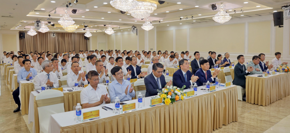 Toàn cảnh buổi lễ công bố