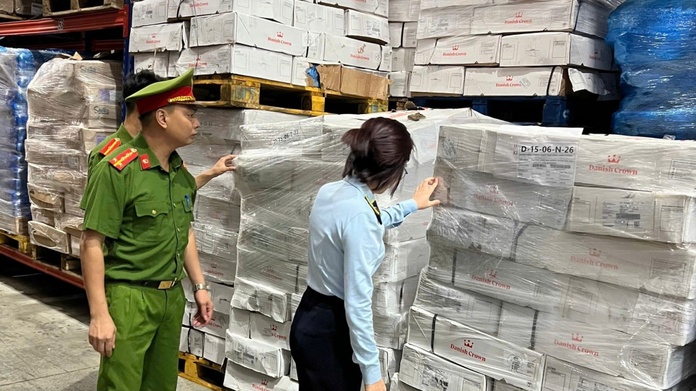 Đẩy mạnh cao điểm kiểm tra, xử lý hàng giả, hàng nhập lậu dịp Tết Trung thu tại Hà Nội