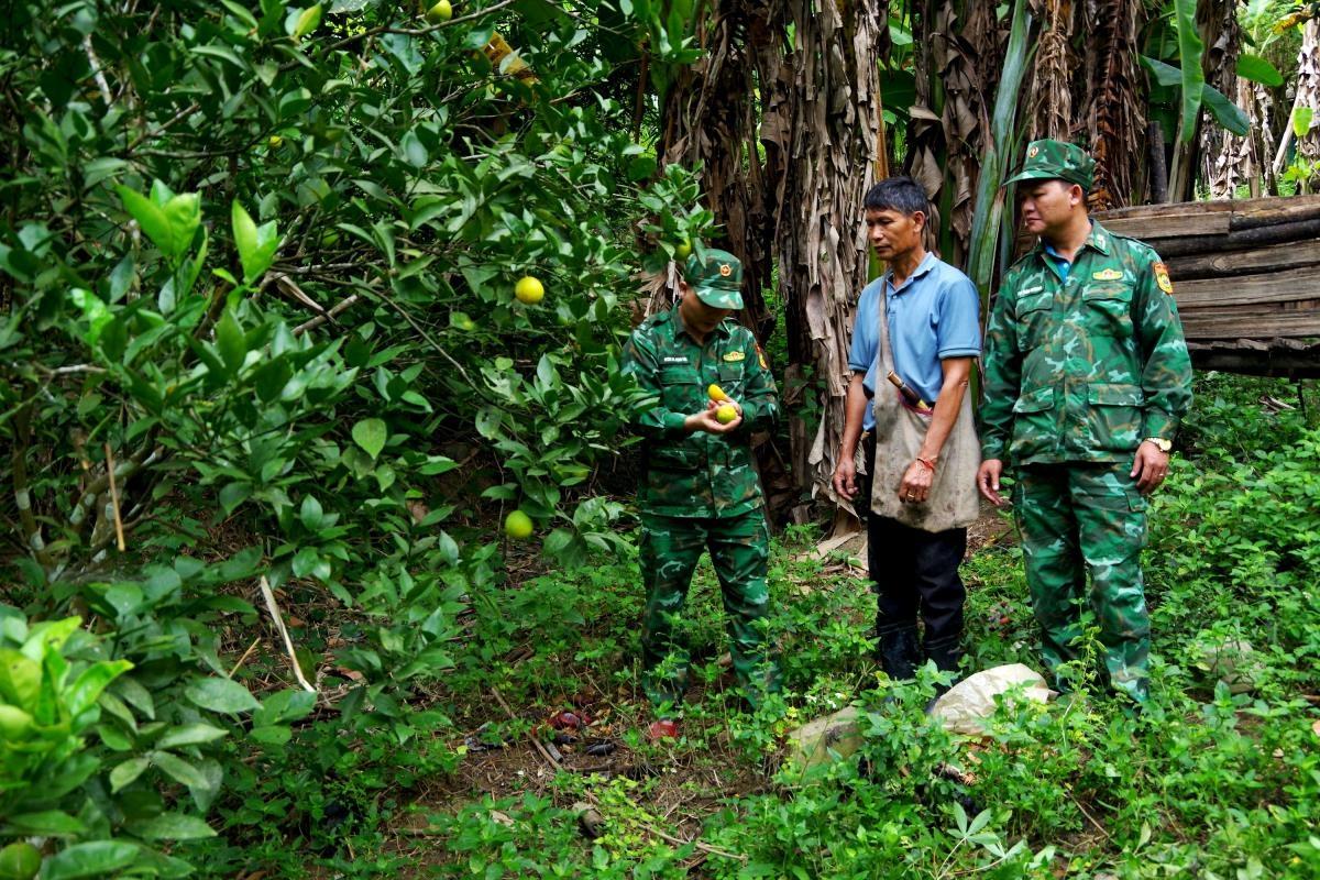 &Ocirc;ng Hoa Ph&ograve; Ng&agrave;nh - Người c&oacute; uy t&iacute;n bản Xốp Lau, x&atilde; Mường T&iacute;p