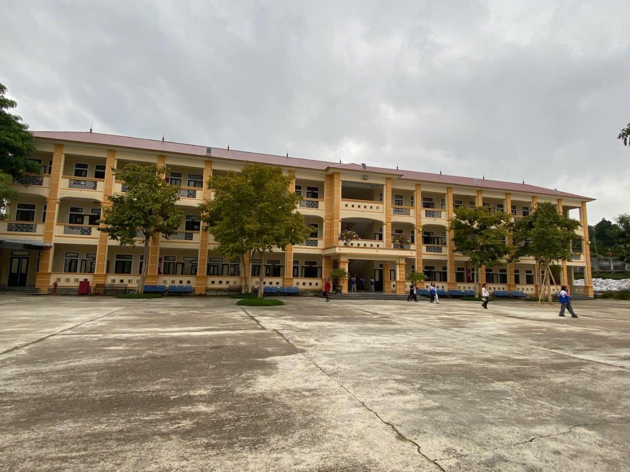 Trường PTDTBT THCS Quỳ Hợp được đầu tư khang trang nhờ nguồn vốn Chương trình MTQG 1719