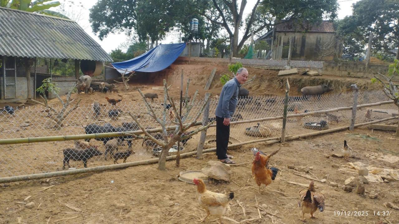 &Ocirc;ng Ma Văn Hiệu &ndash; Người c&oacute; uy t&iacute;n, lu&ocirc;n đi đầu trong ph&aacute;t triển kinh tế, vươn l&ecirc;n l&agrave;m gi&agrave;u v&agrave; l&agrave;m gương cho b&agrave; con Nh&acirc;n d&acirc;n địa phương. (Ảnh: V&acirc;n Kh&aacute;nh)