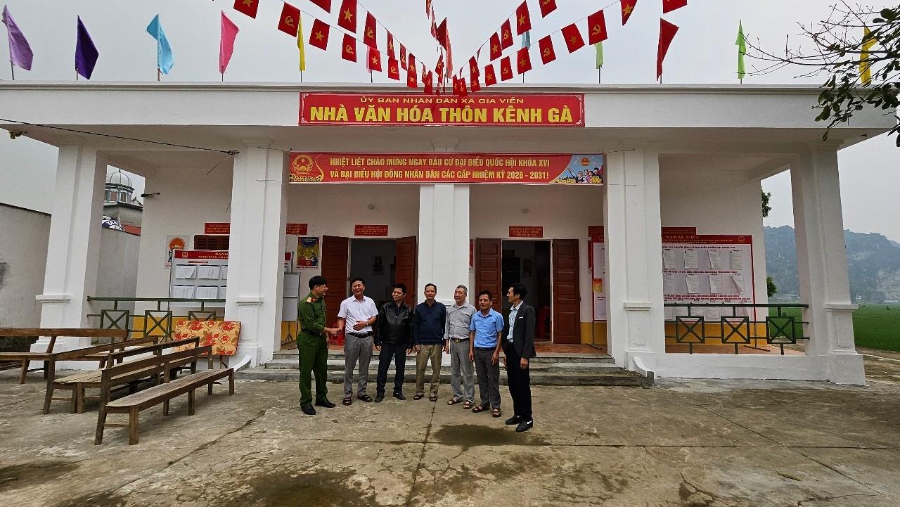 Nhà văn hóa thôn – địa điểm bỏ phiếu của cử tri