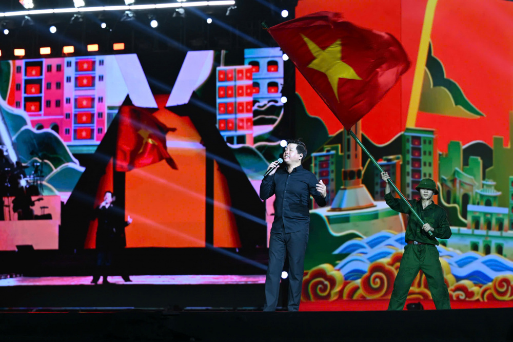 Mỹ Đình rực sáng, sẵn sàng cho đêm diễn ‘Tổ quốc trong tim’