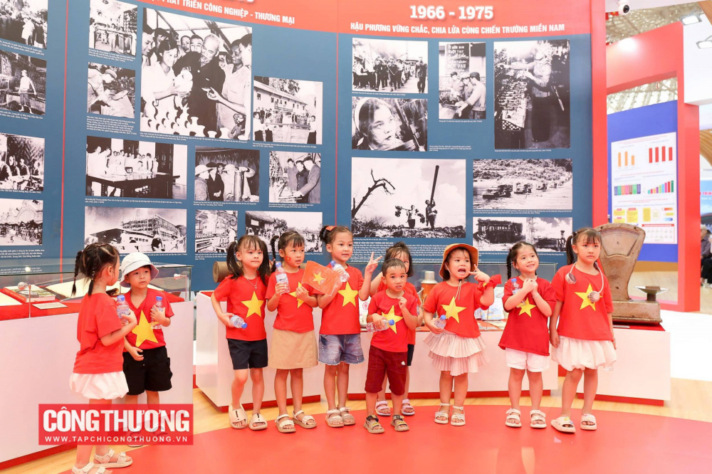 Những vị khách nhí đáng yêu với 