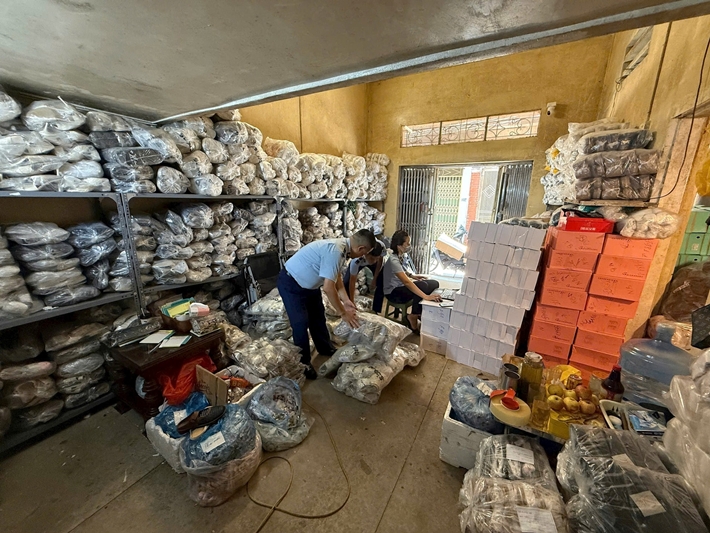 quản lý thị trường xử phạt