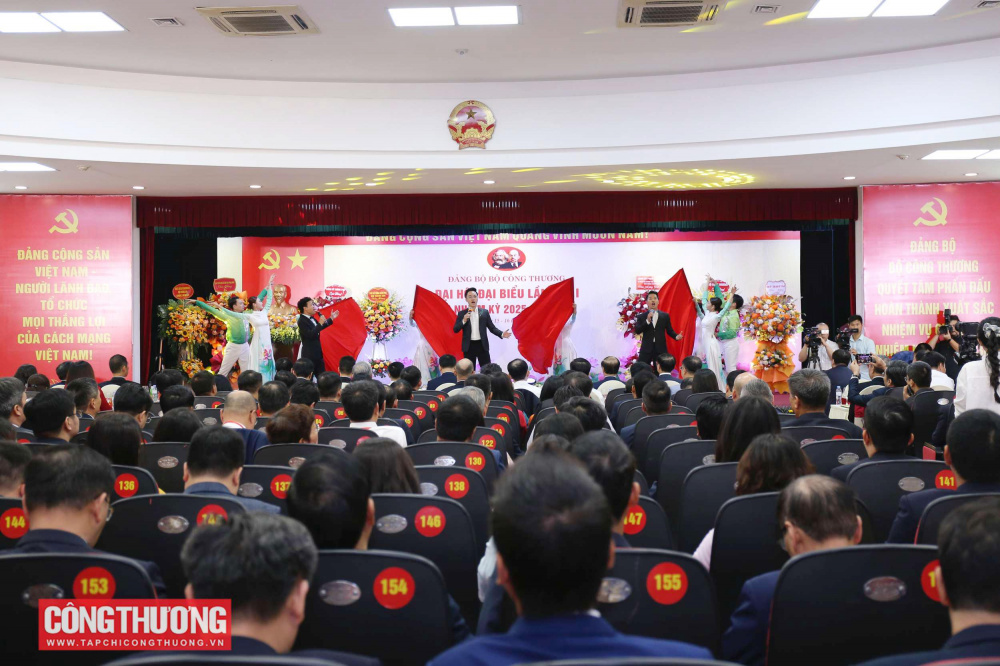 Phiên chính thức Đại hội đại biểu Đảng bộ Bộ Công Thương lần thứ I, nhiệm kỳ 2025 - 2030