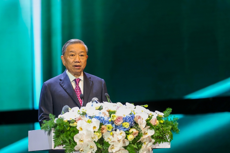 Phát biểu của Tổng Bí thư Tô Lâm tại Lễ kỷ niệm 50 năm thành lập Petrovietnam- Ảnh 1. Phát biểu của Tổng Bí thư Tô Lâm tại Lễ kỷ niệm 50 năm thành lập Petrovietnam- Ảnh 1.