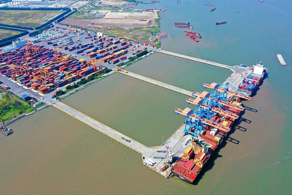 Cảng Nam Đình Vũ