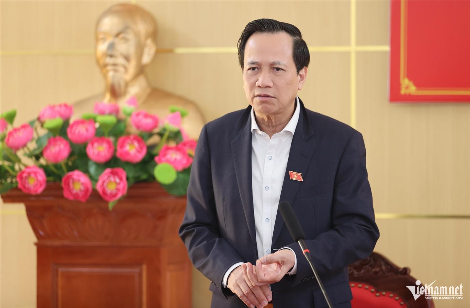 Bộ trưởng Đào Ngọc Dung lưu ý cùng với việc khôi phục lại hạ tầng giao thông, các công trình thiết yếu, tỉnh Lạng Sơn cần đảm bảo sinh kế cho người dân, nhất là việc làm, nguồn thu nhập, tuyệt đối không để người dân thiếu đói. Ảnh: Lê Anh Dũng