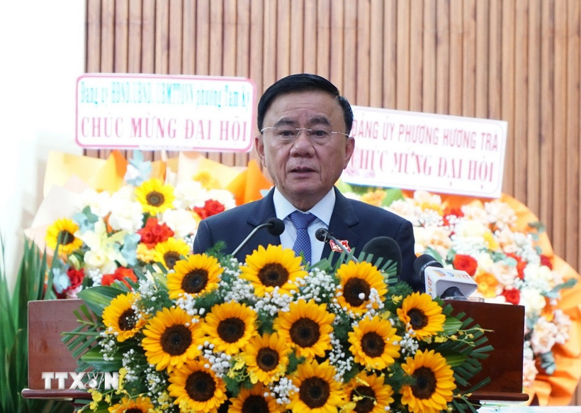 Thường trực Ban Bí thư Trần Cẩm Tú phát biểu chúc mừng Đại hội