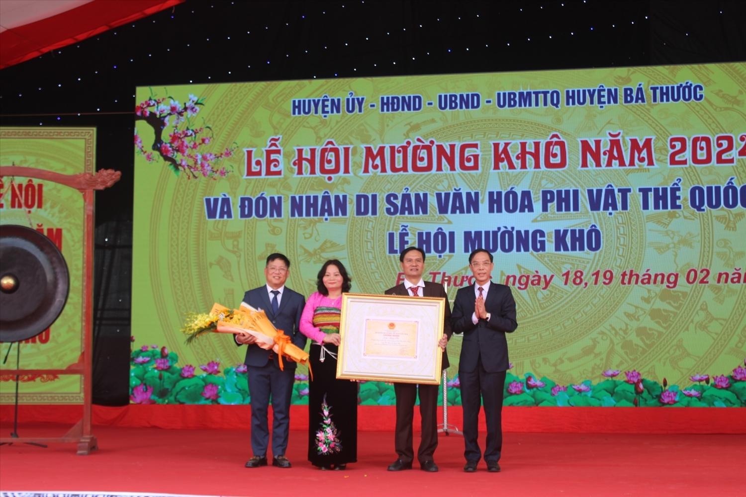 Lễ hội Mường Khô của đồng bào dân tộc Mường được công nhận là Di sản văn hóa phi vật thể Quốc gia Lễ hội Mường Khô của đồng bào dân tộc Mường được công nhận là Di sản văn hóa phi vật thể Quốc gia