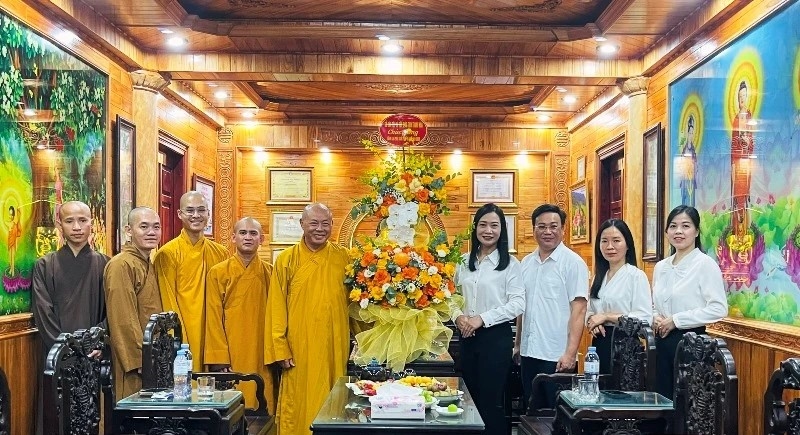 Công tác dân tộc và tôn giáo luôn được Sở Dân tộc và Tôn giáo chú trọng triển khai, góp phần quan trọng trong việc củng cố và phát huy khối đại đoàn kết toàn dân tộc. Công tác dân tộc và tôn giáo luôn được Sở Dân tộc và Tôn giáo tỉnh Thanh Hóa chú trọng triển khai, góp phần quan trọng trong việc củng cố và phát huy khối đại đoàn kết toàn dân tộc.