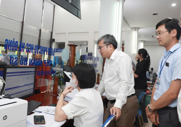phó chủ tịch UBND Trương Việt Dũng