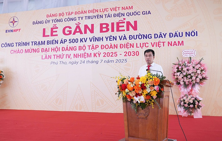 Lễ gắn biển công trình