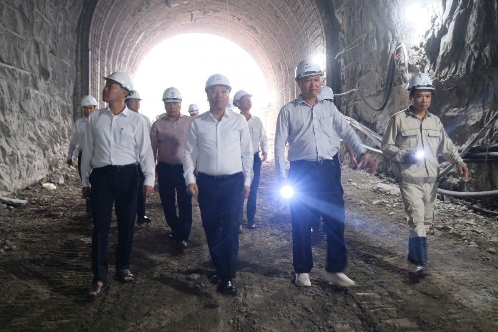 Đoàn công tác kiểm tra tại dự án Thủy điện tích năng Bác Ái, tỉnh Khánh Hòa