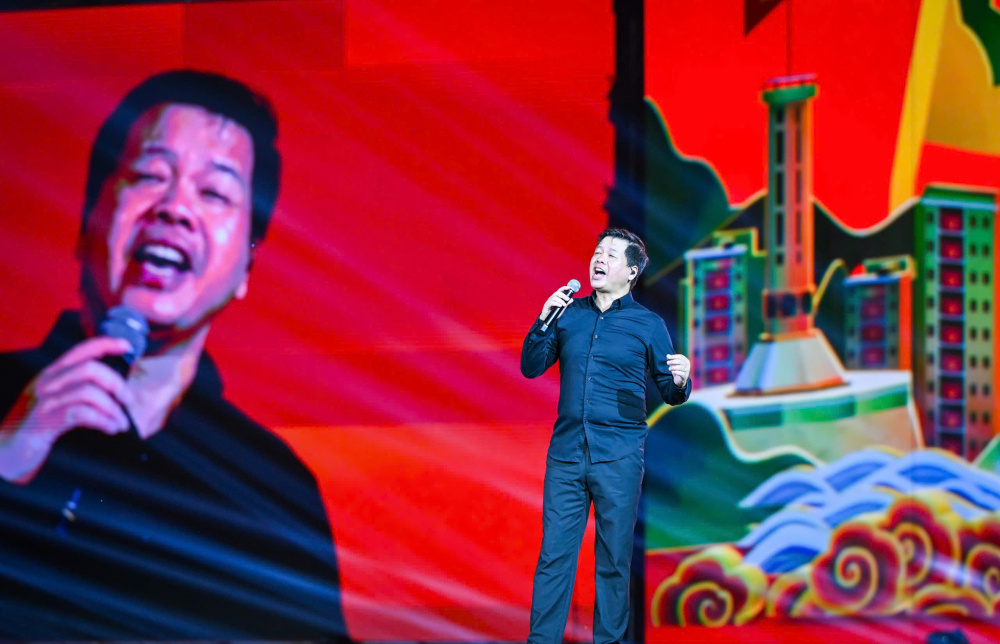 Mỹ Đình rực sáng, sẵn sàng cho đêm diễn ‘Tổ quốc trong tim’