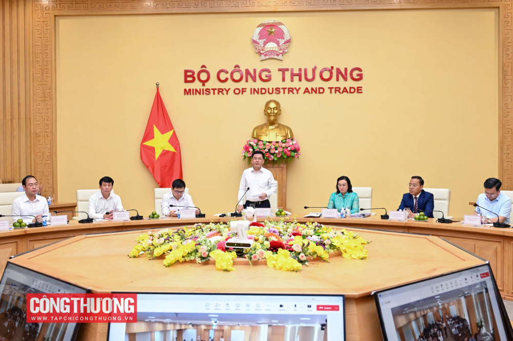 Bộ trưởng yêu cầu việc kiện toàn tổ chức lực lượng quản lý thị trường địa phương dứt khoát phải hoàn thành ngay trong tuần này và nửa đầu tuần sau