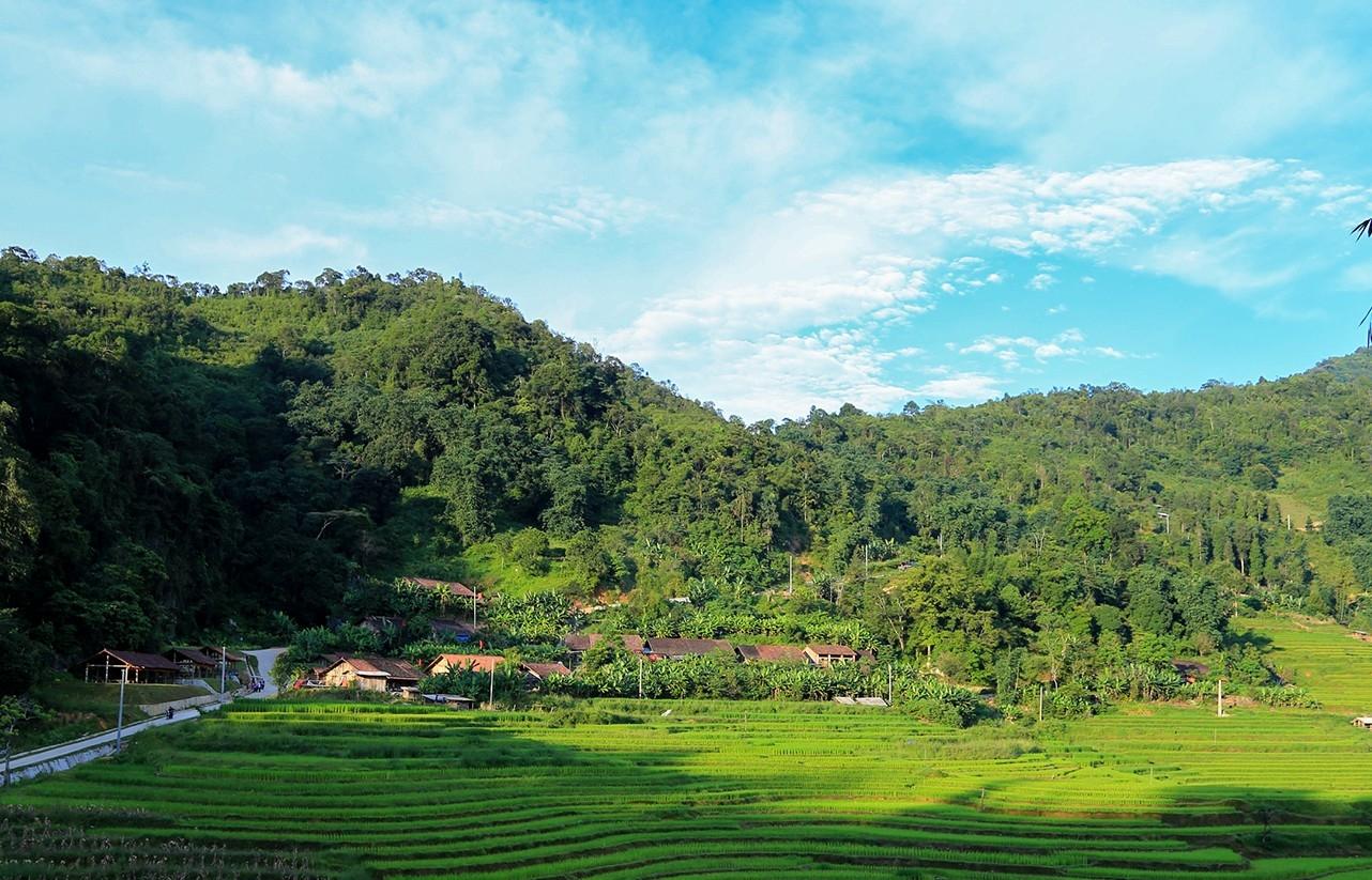 Đội ngũ Người có uy tín là lực lượng quan trọng gìn giữ những miền quê đáng sống ở Cao Bằng. (Ảnh minh họa)