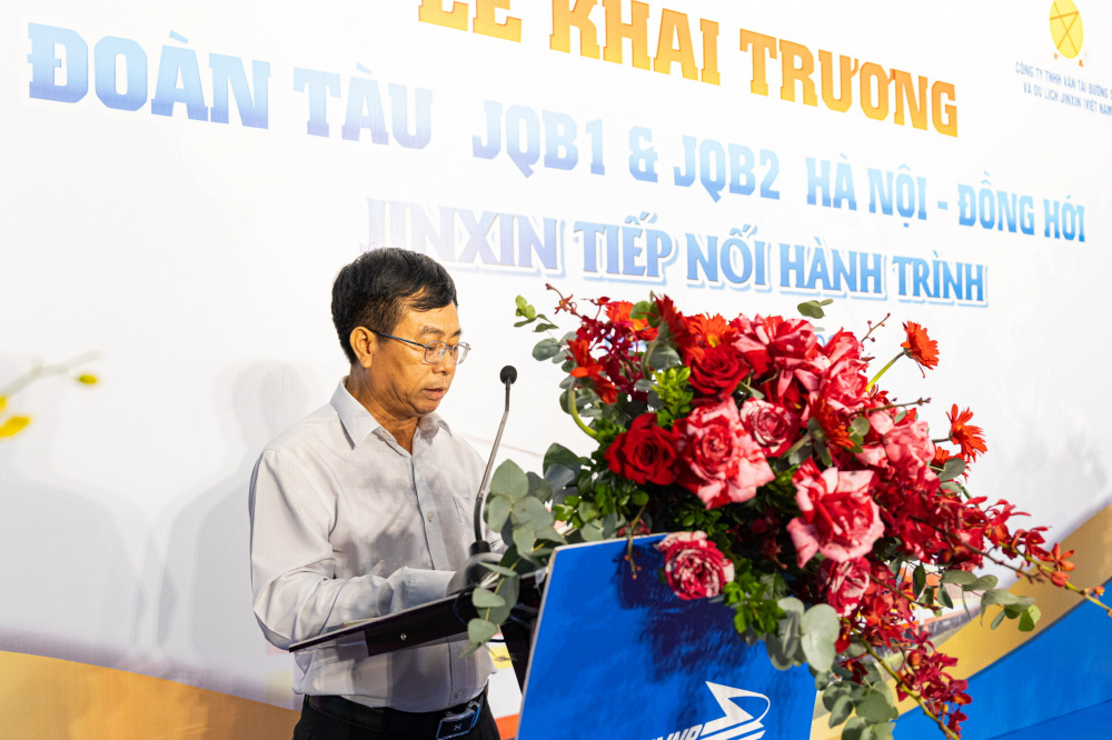 Chính thức khai trương đoàn tàu khách cao cấp JQB1/JQB2 trên tuyến Hà Nội - Đồng Hới