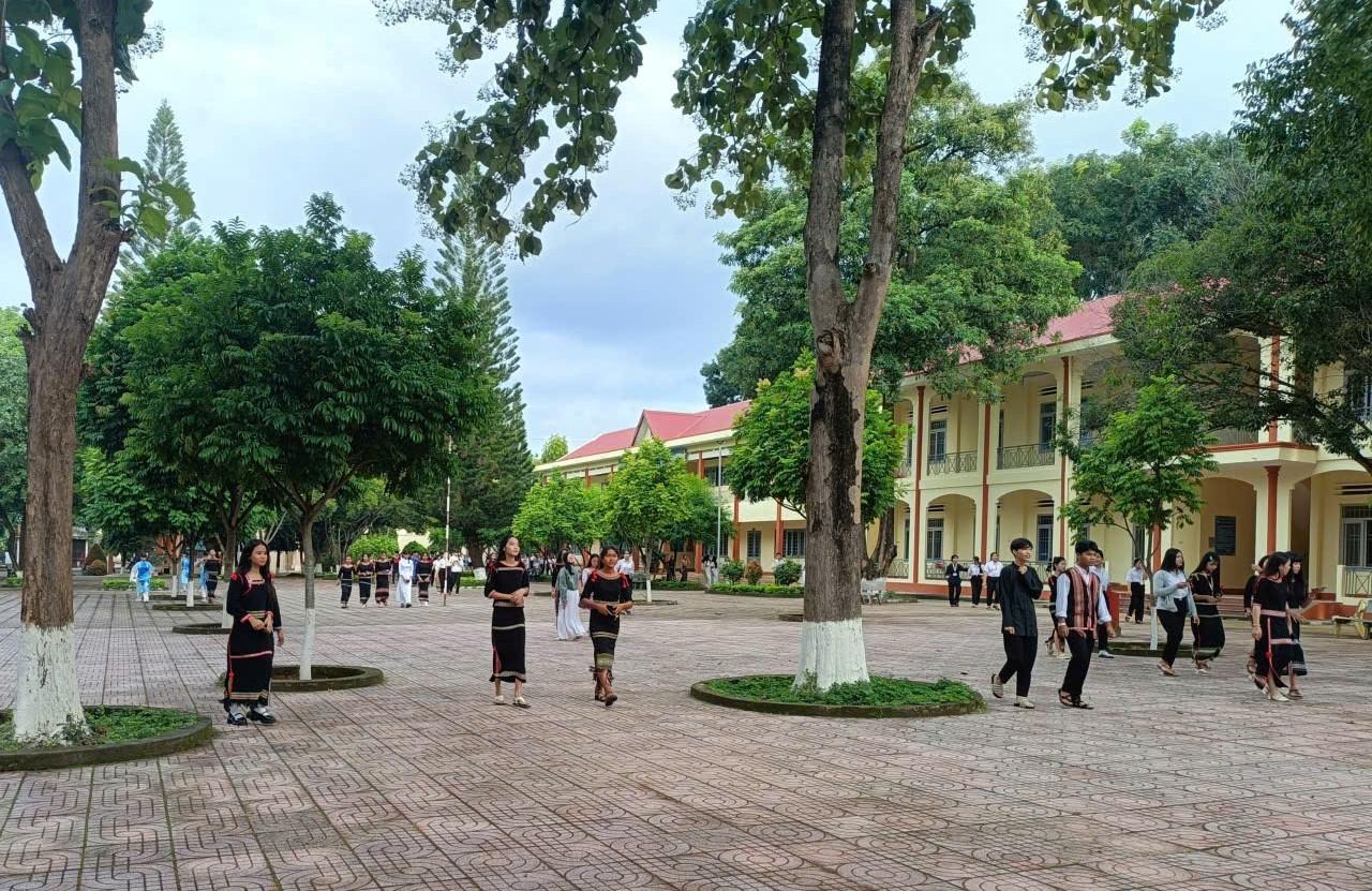 Hệ thống trường dân tộc nội trú được đầu tư đồng bộ, khang trang.